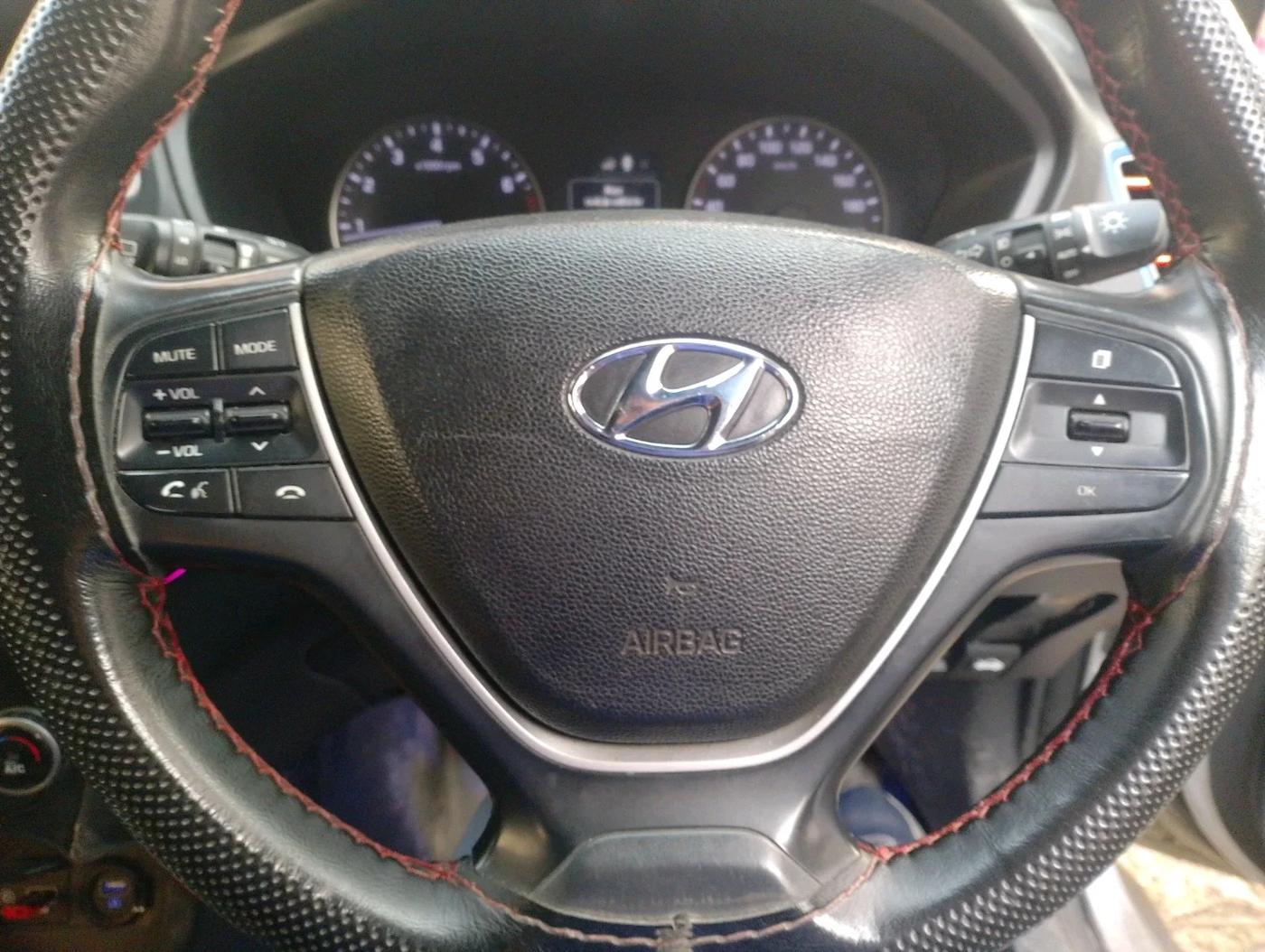 2018 Hyundai i20 Active 1.2 SX, Petrol, Manual, 62,359 km, interior