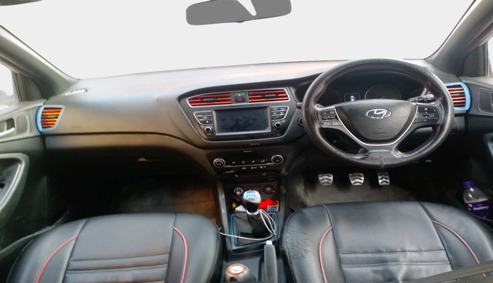 2018 Hyundai i20 Active 1.2 SX, Petrol, Manual, 62,359 km, interior