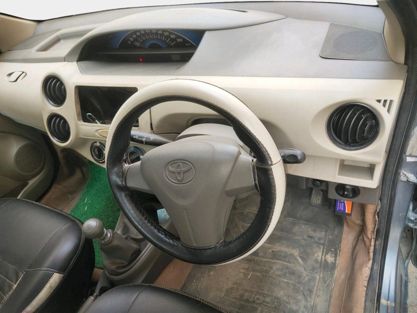2014 Toyota Etios GD, Diesel, Manual, 2,40,000 km, interior