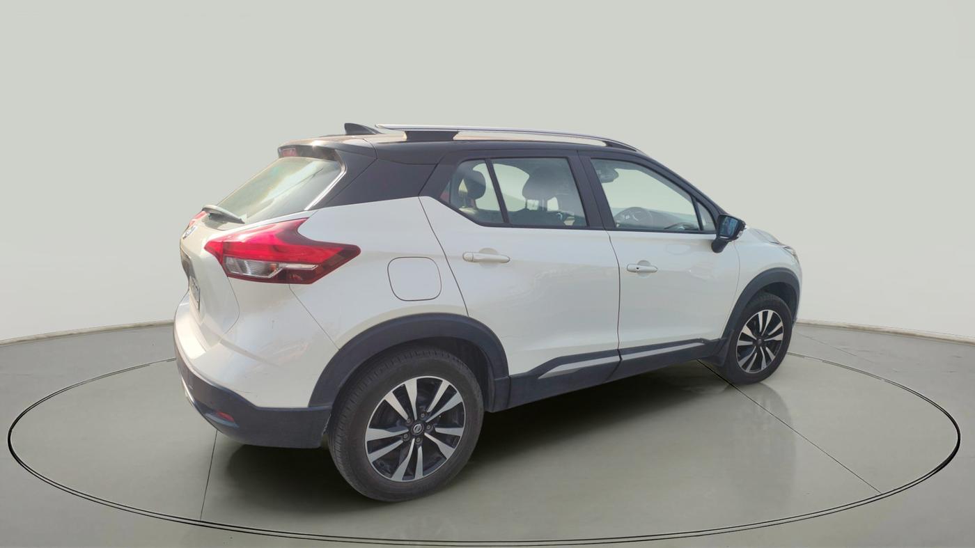 2022 Nissan Kicks XV PREMIUM (O) TURBO 1.3 DUAL TONE, Petrol, Manual, 8,331 km, exterior