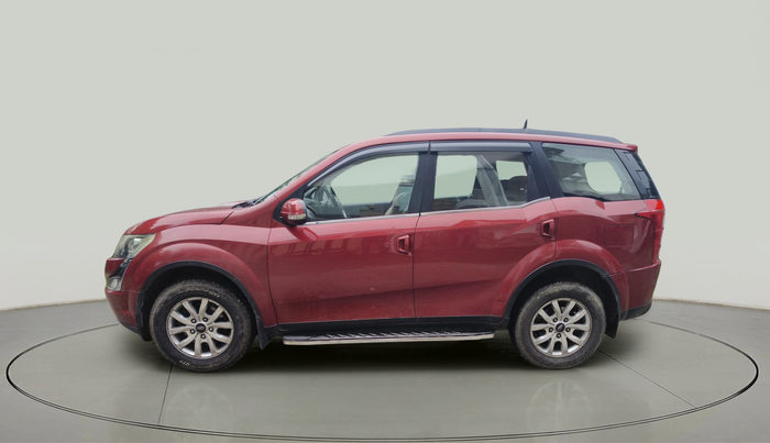 2015 Mahindra XUV500 W10, Diesel, Manual, 1,09,428 km, exterior