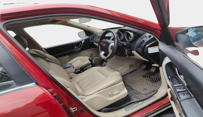 2015 Mahindra XUV500 W10, Diesel, Manual, 1,09,428 km, interior