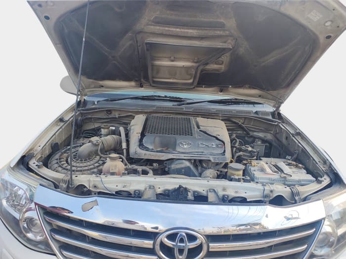 2012 Toyota Fortuner 3.0 4X2 MT, Diesel, Manual, 1,73,052 km, exterior