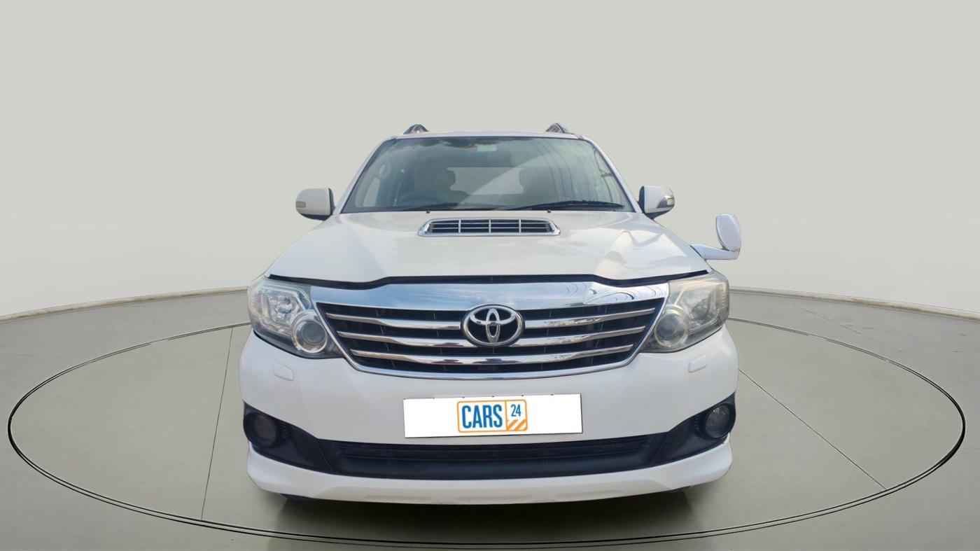 2012 Toyota Fortuner 3.0 4X2 MT, Diesel, Manual, 1,73,052 km, exterior