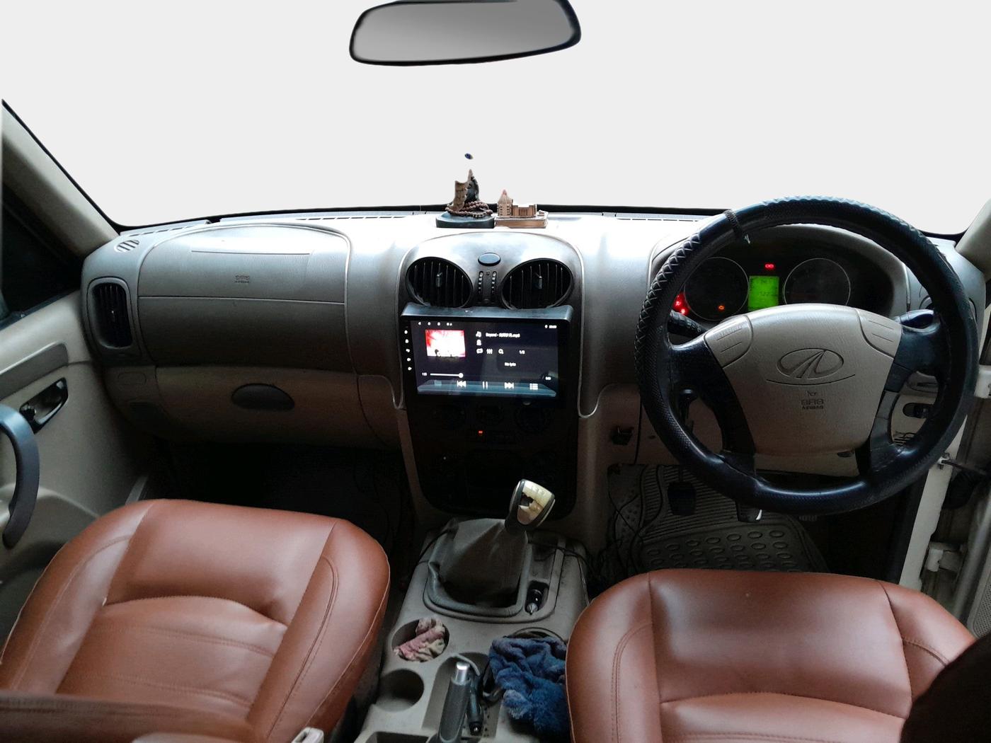 2011 Mahindra Scorpio VLX 2WD BS-III, Diesel, Manual, 1,78,279 km, interior