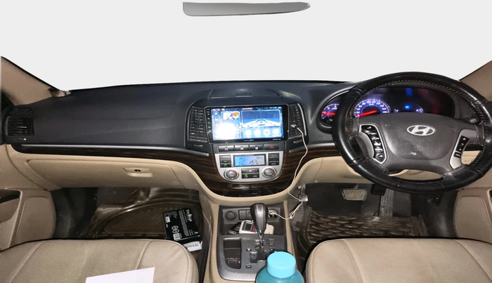 2011 Hyundai Santa Fe 4 WD AT, Diesel, Automatic, 1,66,558 km, interior