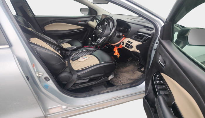 2023 Toyota Glanza V, Petrol, Manual, 78,627 km, interior