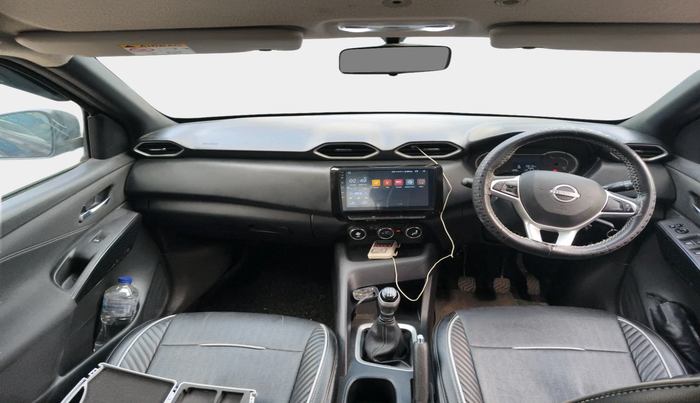 2024 Nissan MAGNITE Acenta B4D 1.0 Petrol MT, Petrol, Manual, 10,615 km, interior