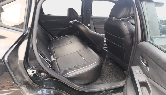 2024 Nissan MAGNITE Acenta B4D 1.0 Petrol MT, Petrol, Manual, 10,615 km, interior