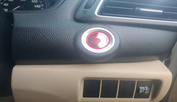 2022 Honda Amaze 1.2L I-VTEC VX CVT, Petrol, Automatic, 23,571 km, interior