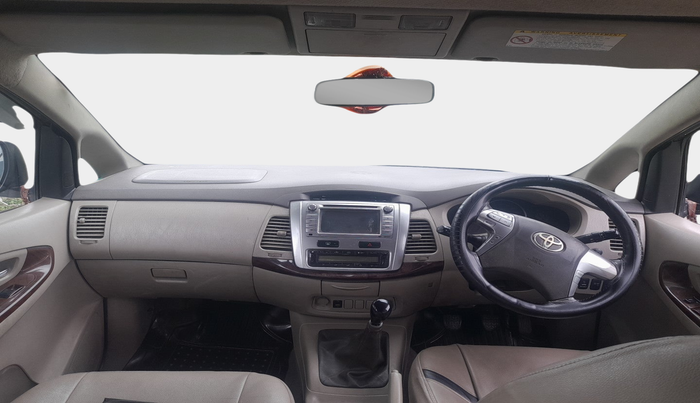 2014 Toyota Innova 2.5 VX 7 STR, Diesel, Manual, 2,65,572 km, interior