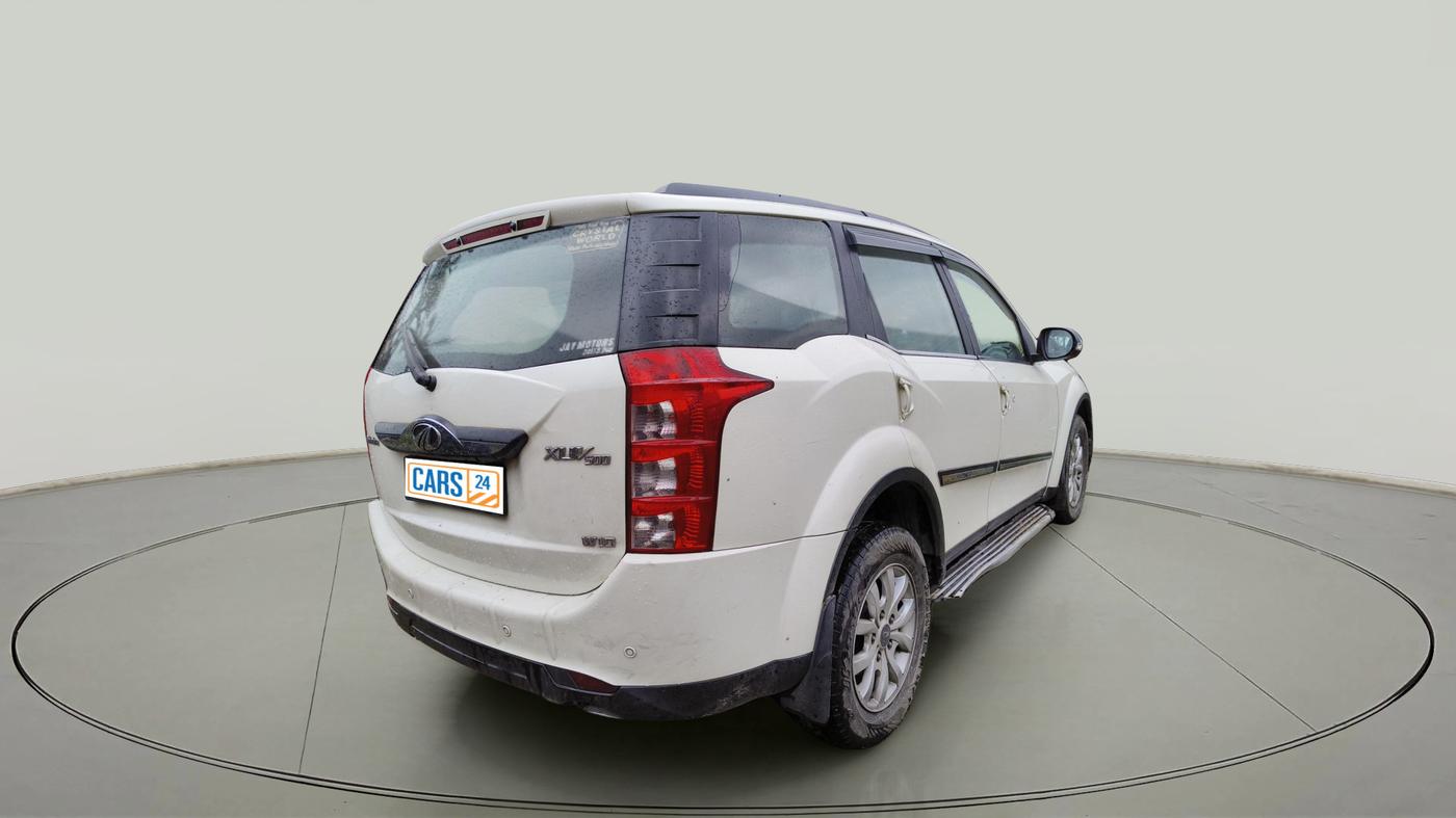 2018 Mahindra XUV500 W10, Diesel, Manual, 1,16,795 km, exterior