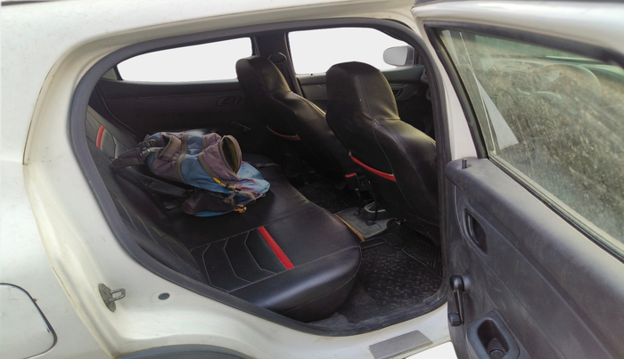 2016 Renault Kwid RXT 0.8, Petrol, Manual, 1,20,939 km, interior