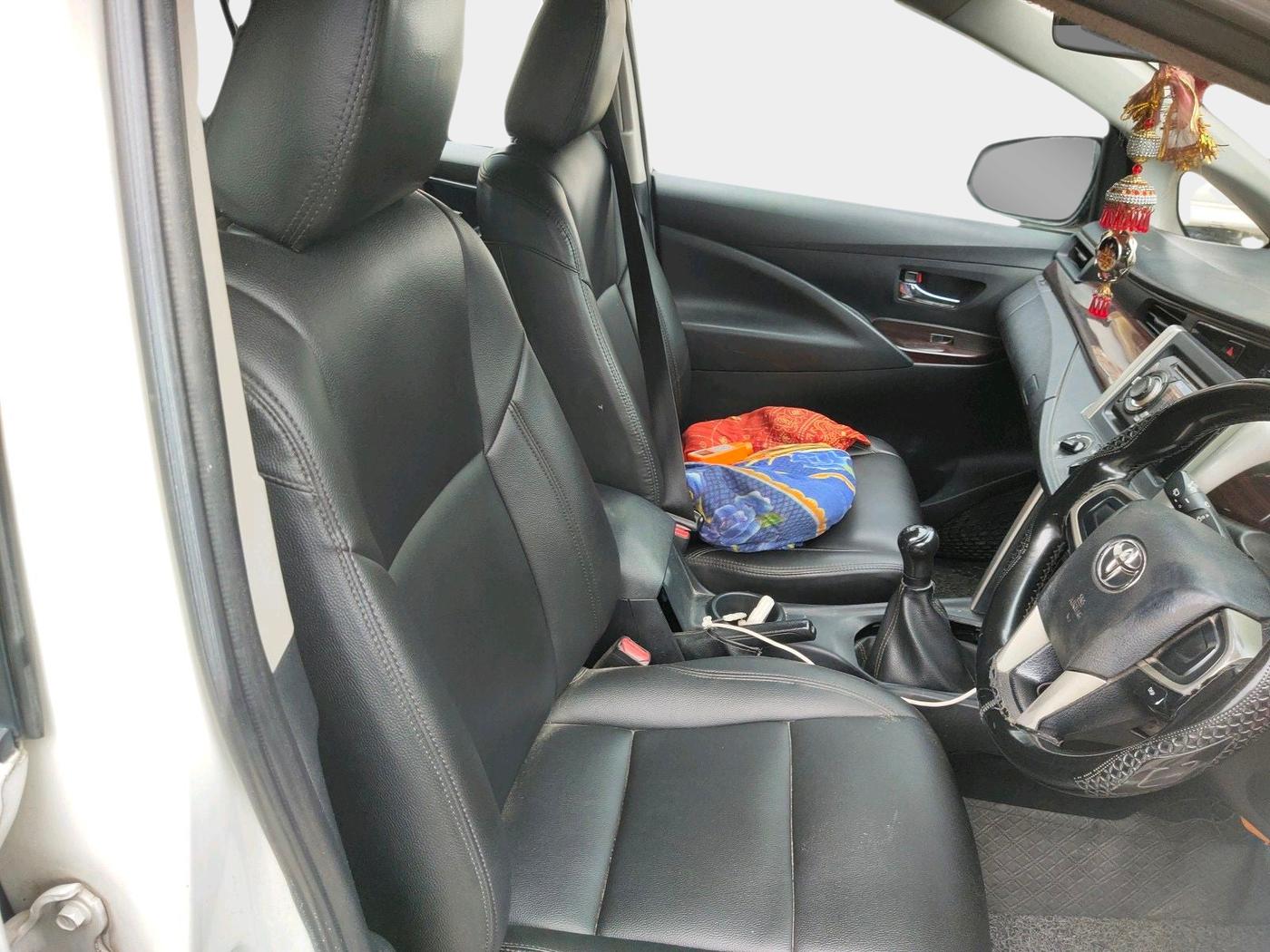 2016 Toyota Innova Crysta 2.4 GX 7 STR, Diesel, Manual, 92,69,969 km, interior