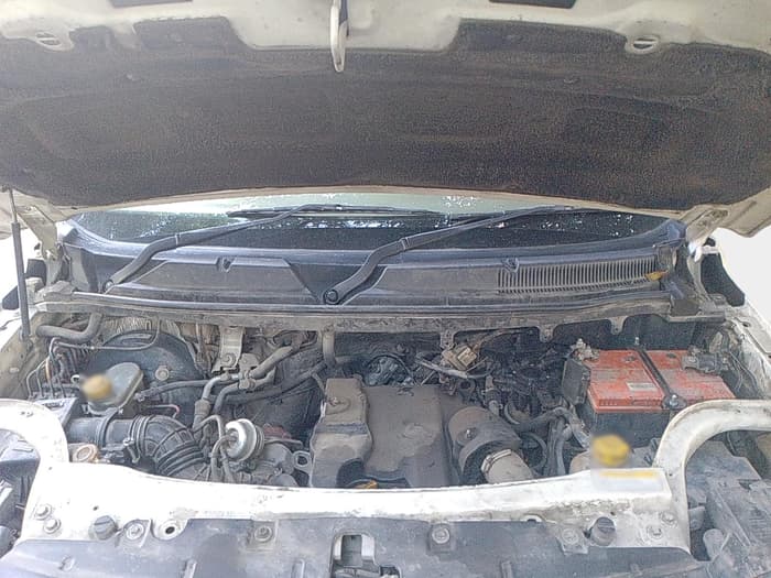 2018 Mahindra TUV300 T6 PLUS, Diesel, Manual, 82,500 km, exterior