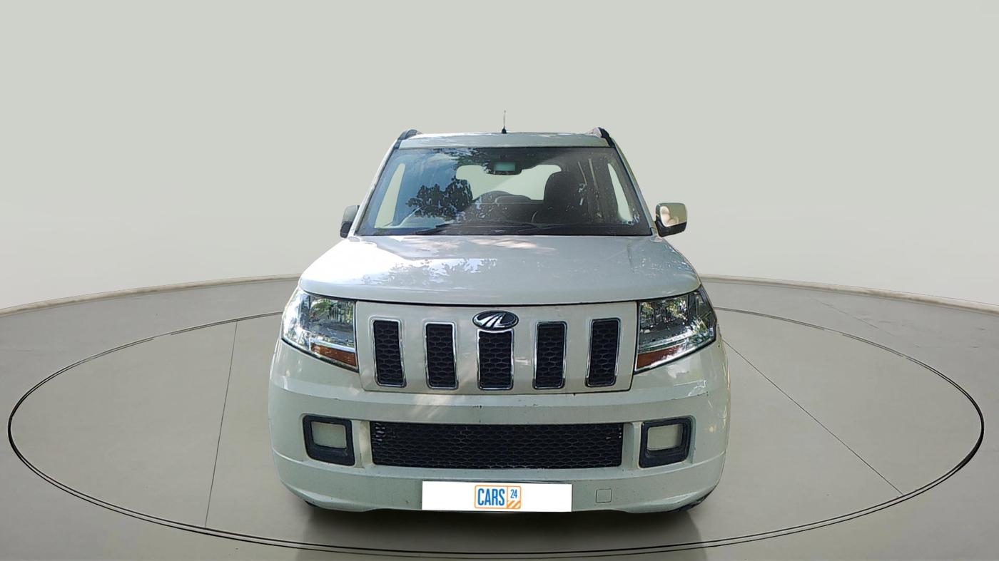 2018 Mahindra TUV300 T6 PLUS, Diesel, Manual, 82,500 km, exterior