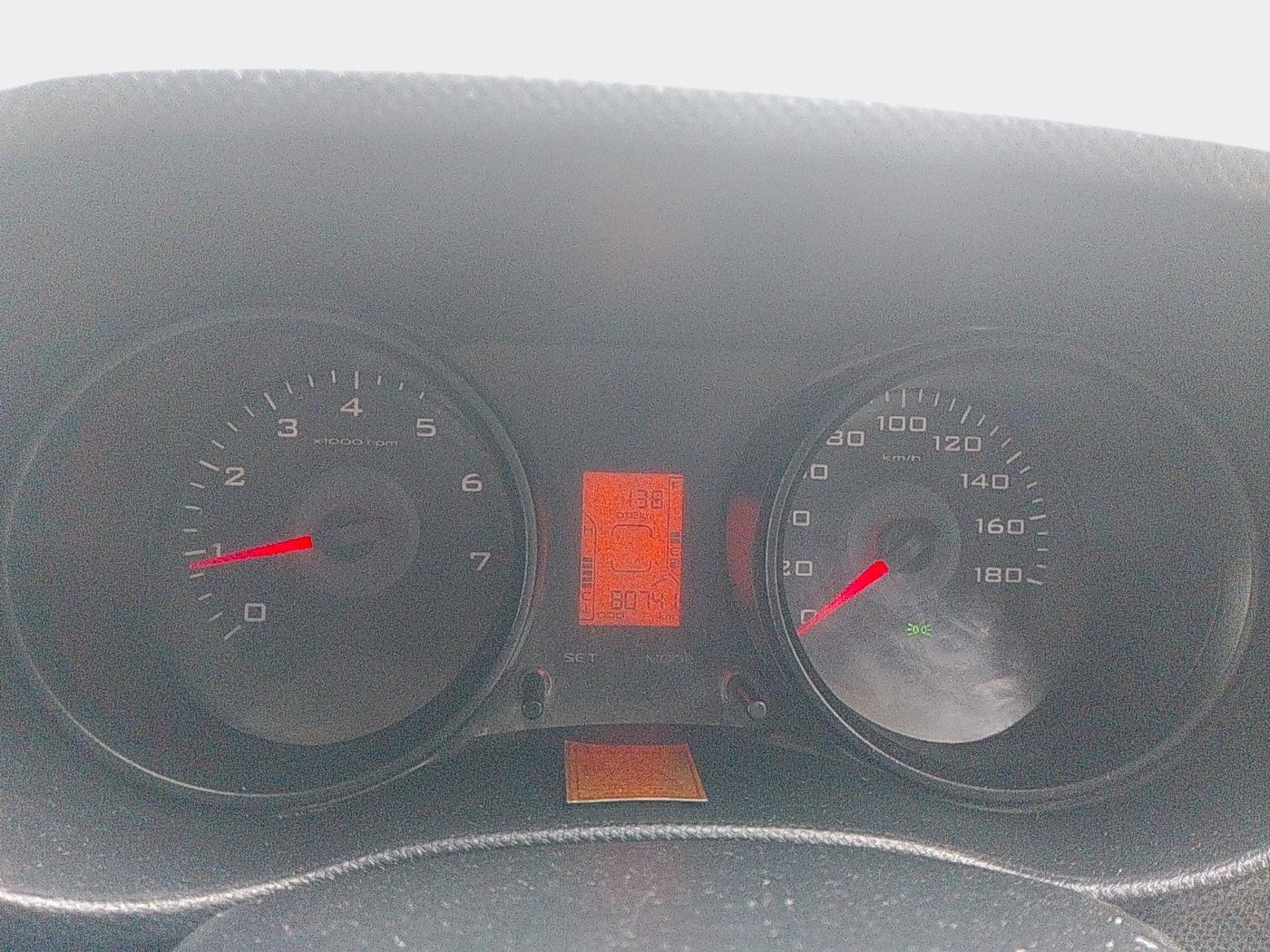 2018 Mahindra TUV300 T6 PLUS, Diesel, Manual, 82,500 km, interior
