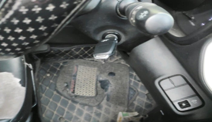 2021 Hyundai VENUE S 1.2, Petrol, Manual, 14,939 km, interior