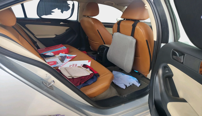 2012 Volkswagen Jetta COMFORTLINE TDI, Diesel, Manual, 1,83,401 km, interior