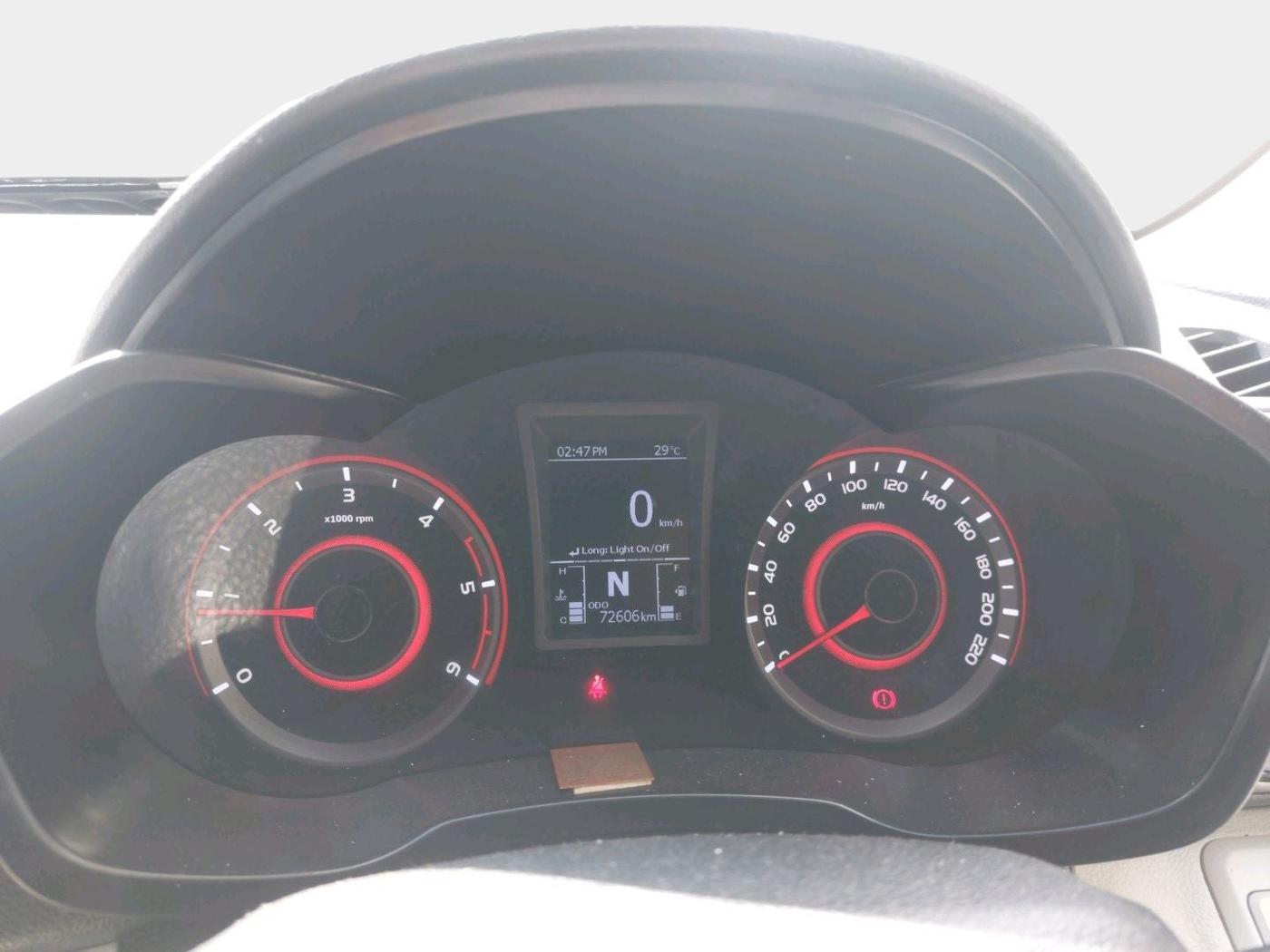2022 Mahindra XUV300 W8 1.5 DIESEL, Diesel, Manual, 80,000 km, interior