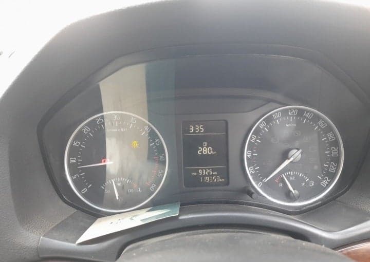2012 Skoda Laura ELEGANCE 2.0 TDI CR MT, Diesel, Manual, 1,19,353 km, interior