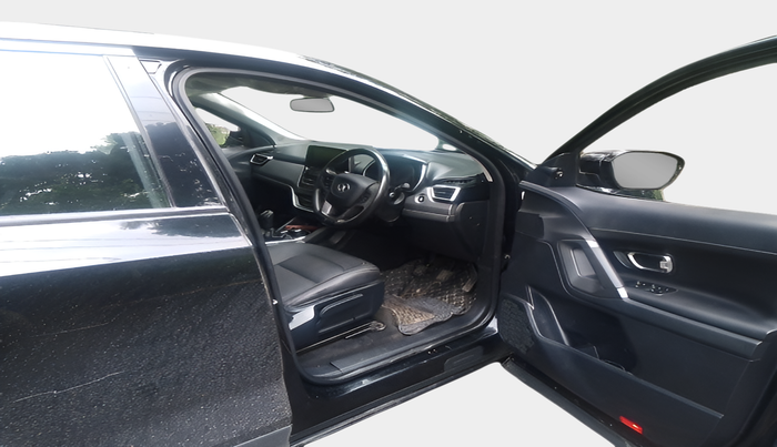 2020 Tata Harrier XZ 2.0L DARK EDITION, Diesel, Manual, 97,099 km, interior