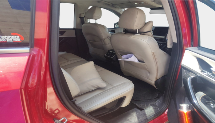 2022 Mahindra XUV700 AX 7 P MT 7 STR, Petrol, Manual, 50,446 km, interior
