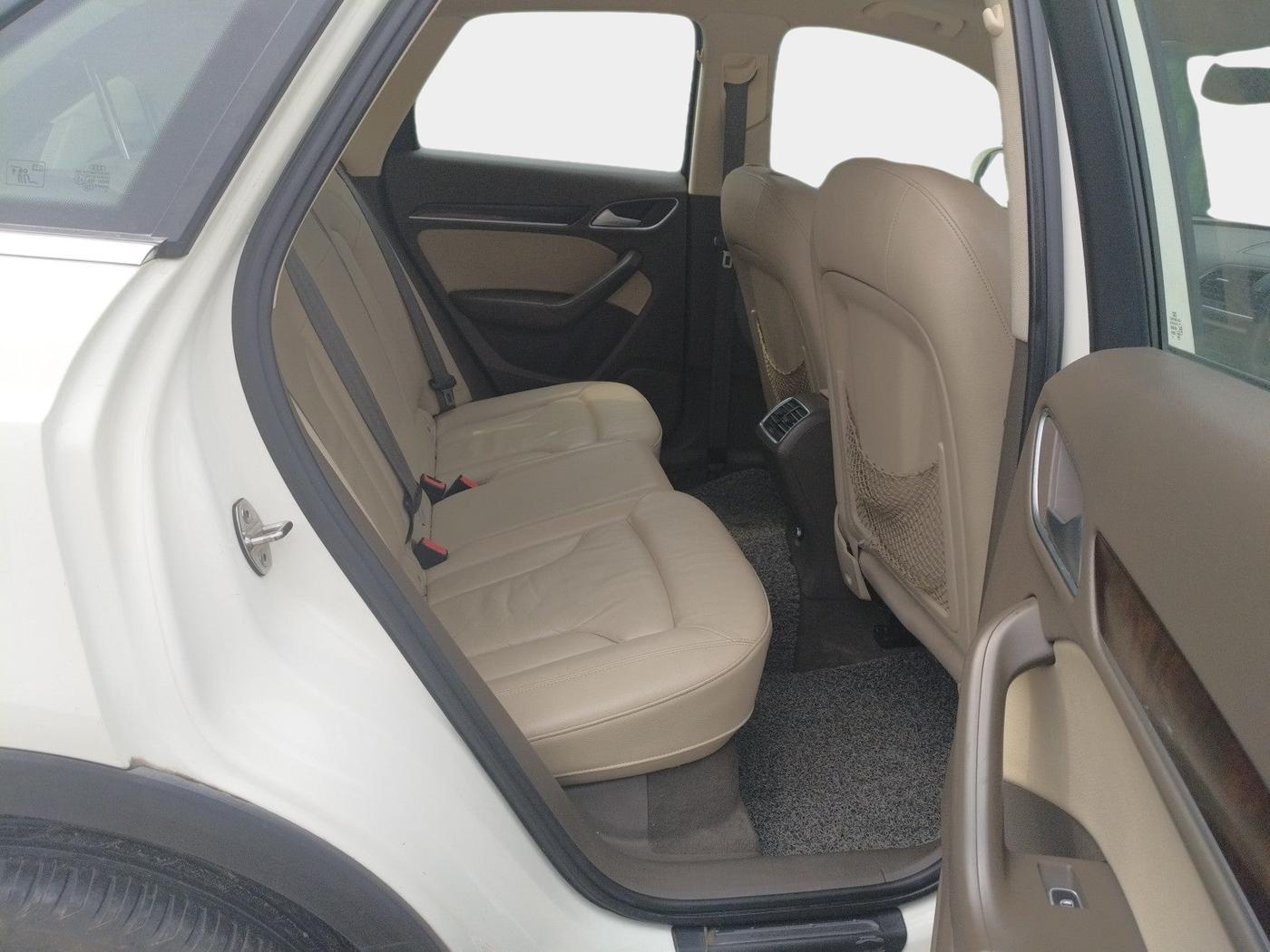 2014 Audi Q3 2.0 TDI QUATTRO, Diesel, Automatic, 1,13,400 km, interior