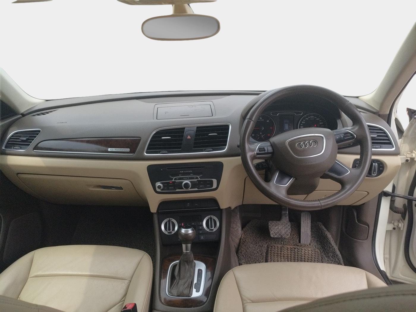 2014 Audi Q3 2.0 TDI QUATTRO, Diesel, Automatic, 1,13,400 km, interior