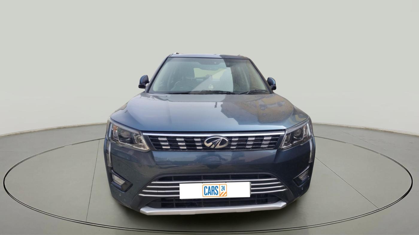 2020 Mahindra XUV300 W8 (O) 1.2 PETROL, Petrol, Manual, 73,299 km, exterior