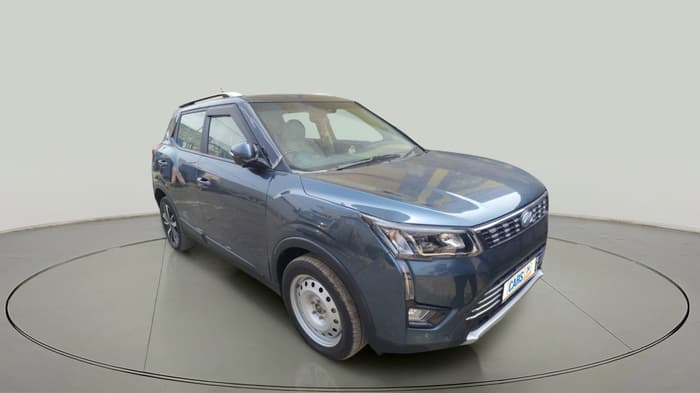 2020 Mahindra XUV300 W8 (O) 1.2 PETROL, Petrol, Manual, 73,299 km, exterior