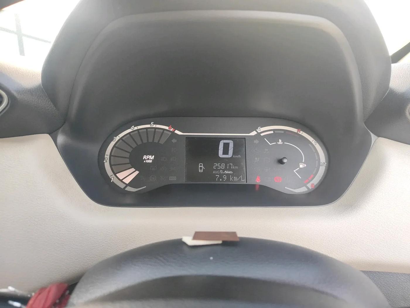2021 Nissan MAGNITE XL, Petrol, Manual, 26,000 km, interior