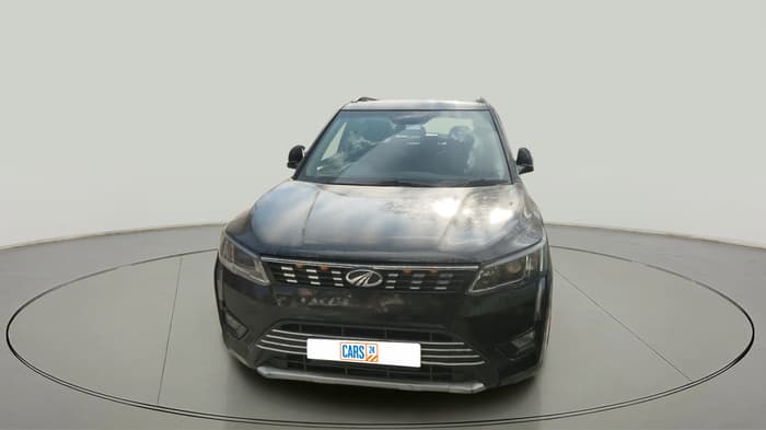 2019 Mahindra XUV300 W8 1.5 DIESEL, Diesel, Manual, 97,000 km, exterior