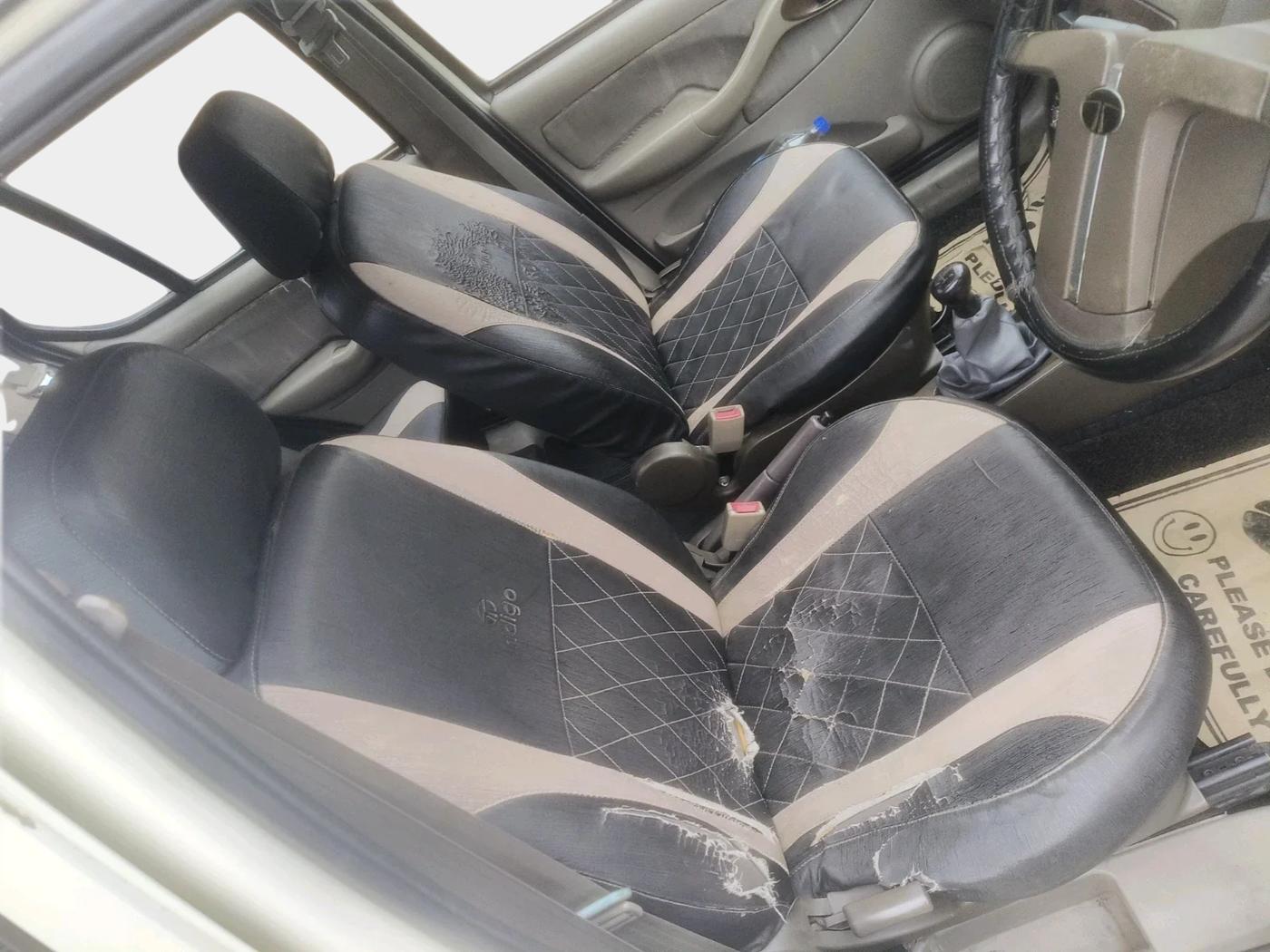2013 Tata Indigo ECS LX TDI, Diesel, Manual, 1,24,076 km, interior