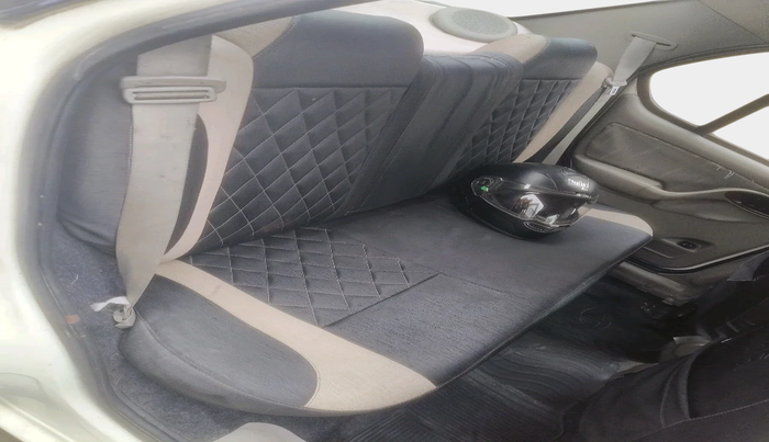 2013 Tata Indigo ECS LX TDI, Diesel, Manual, 1,24,076 km, interior