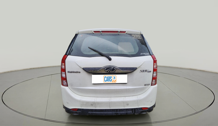 2018 Mahindra XUV500 W10, Diesel, Manual, 1,21,401 km, exterior