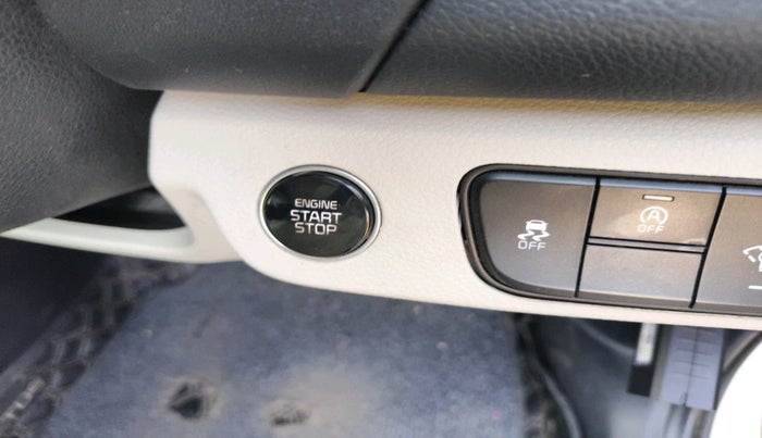 2023 KIA SELTOS HTX PETROL 1.5, Petrol, Manual, 40,910 km, interior