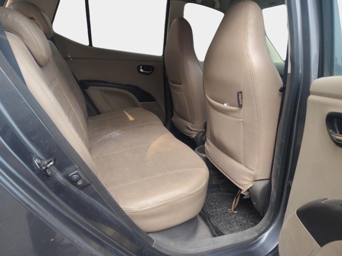 2010 Hyundai i10 SPORTZ 1.2, Petrol, Manual, 68,867 km, interior