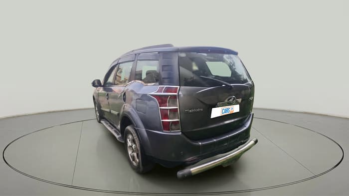 2015 Mahindra XUV500 W8 1.99, Diesel, Manual, 92,300 km, exterior