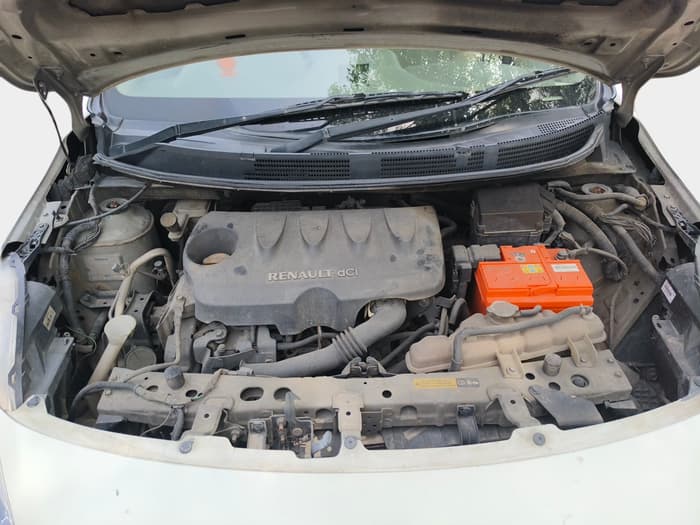 2014 Renault Scala RXL DIESEL, Diesel, Manual, 1,26,649 km, exterior