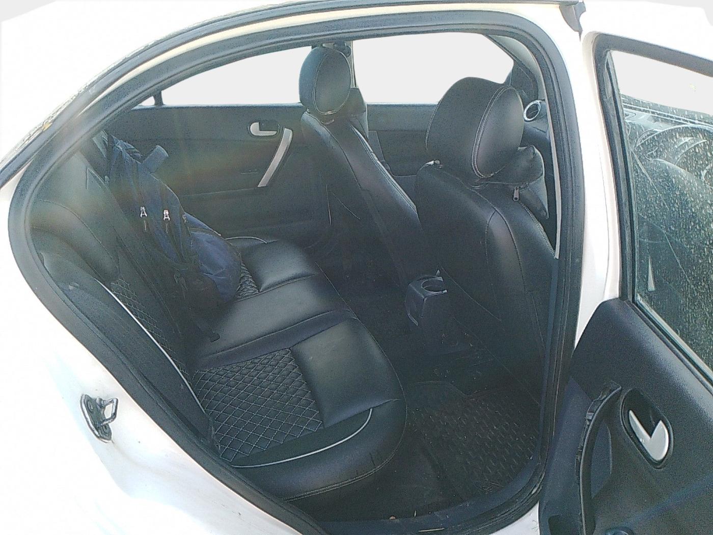 2012 Ford Fiesta TITANIUM DIESEL, Diesel, Manual, 1,44,362 km, interior