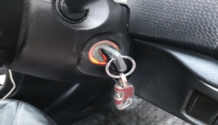 2020 Maruti Vitara Brezza LXI, Petrol, Manual, 77,302 km, interior