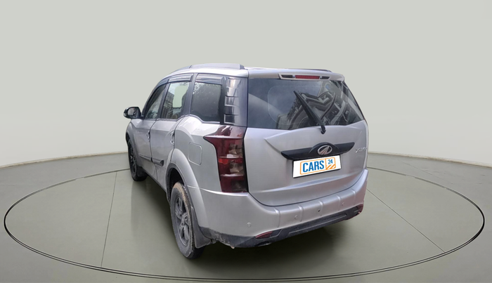 2016 Mahindra XUV500 W6, Diesel, Manual, 1,20,963 km, exterior