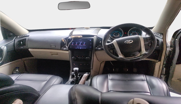 2016 Mahindra XUV500 W6, Diesel, Manual, 1,20,963 km, interior