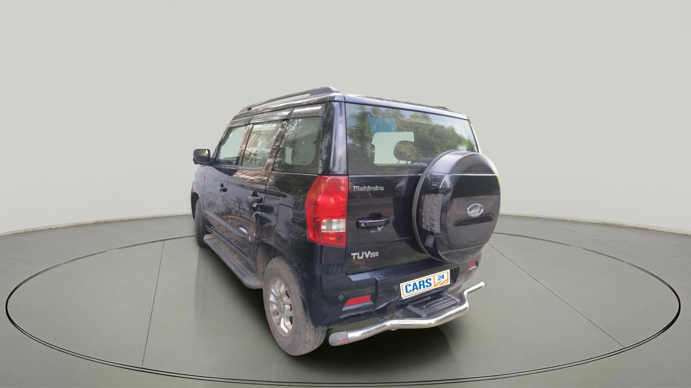 2018 Mahindra TUV300 T8 AMT, Diesel, Automatic, 25,117 km, exterior