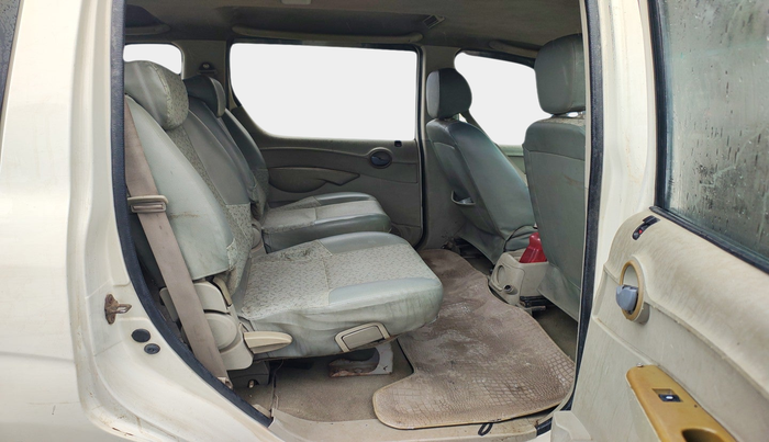 2011 Mahindra Xylo D2 BS III, Diesel, Manual, 1,18,167 km, interior