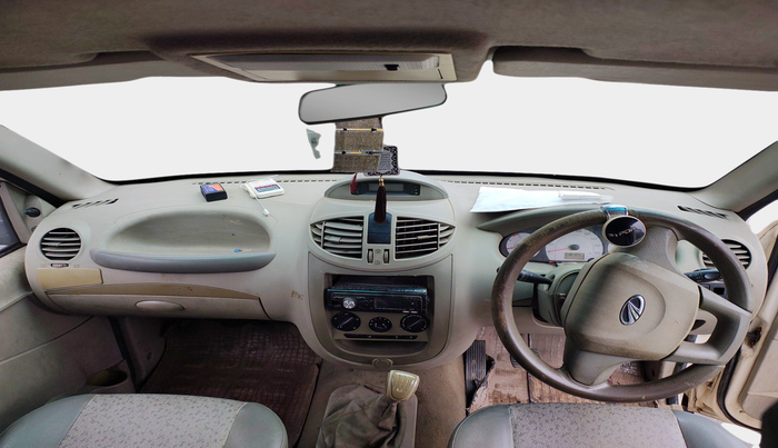 2011 Mahindra Xylo D2 BS III, Diesel, Manual, 1,18,167 km, interior
