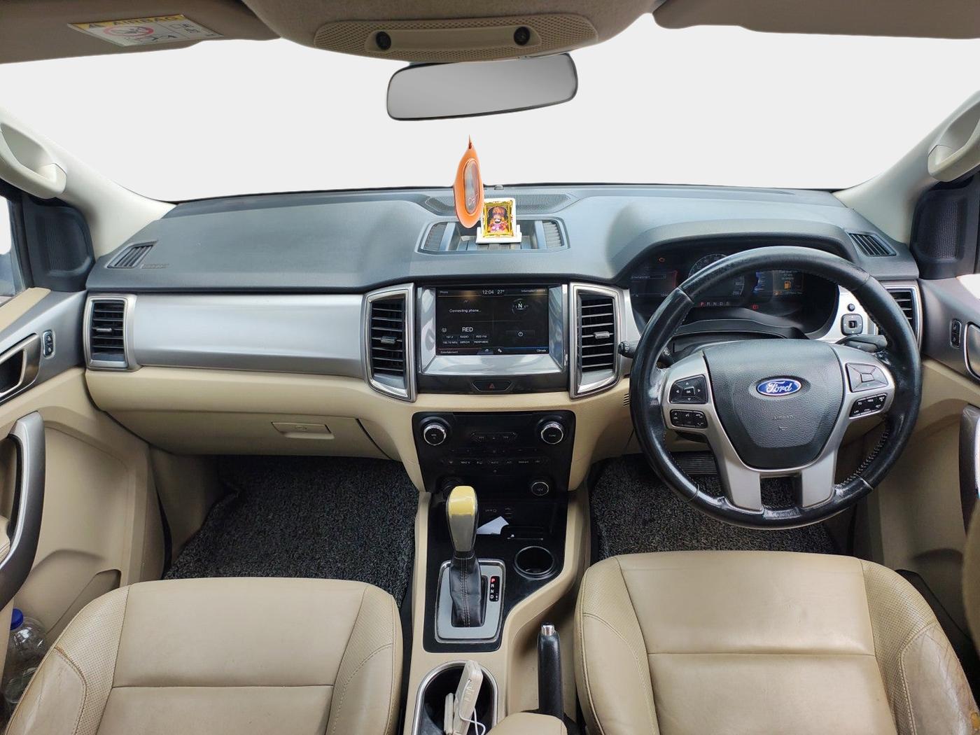 2016 Ford Endeavour TREND 2.2 4X2 AT, Diesel, Automatic, 77,950 km, interior