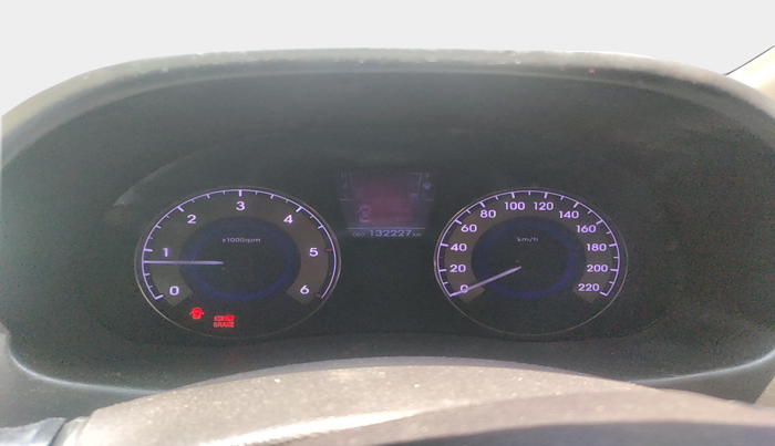2013 Hyundai Verna FLUIDIC 1.6 CRDI SX OPT, Diesel, Manual, 1,32,227 km, interior