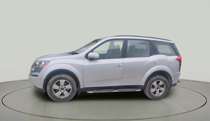 2014 Mahindra XUV500 W8, Diesel, Manual, 1,23,768 km, exterior